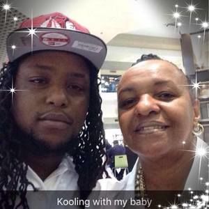 Meet your Posher, Johnell